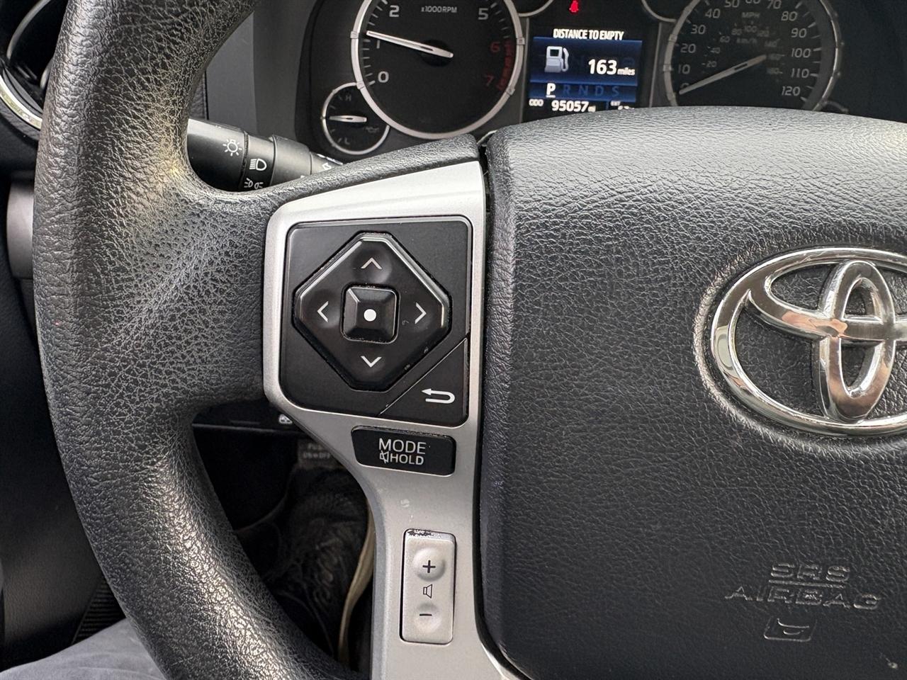 Toyota Tundra SR5 5.7L V8 FFV CrewMax 2WD 2016