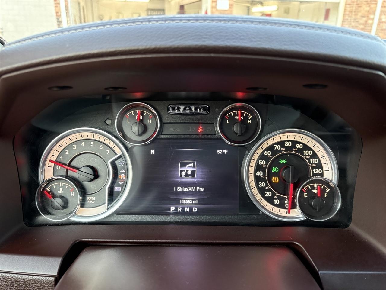 RAM 1500 Laramie Crew Cab SWB 4WD 2016