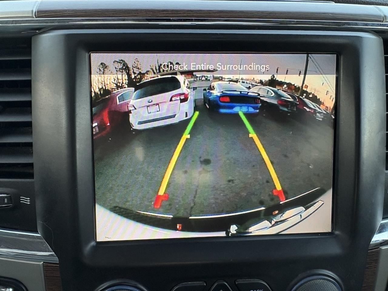 RAM 1500 Laramie Crew Cab SWB 4WD 2016