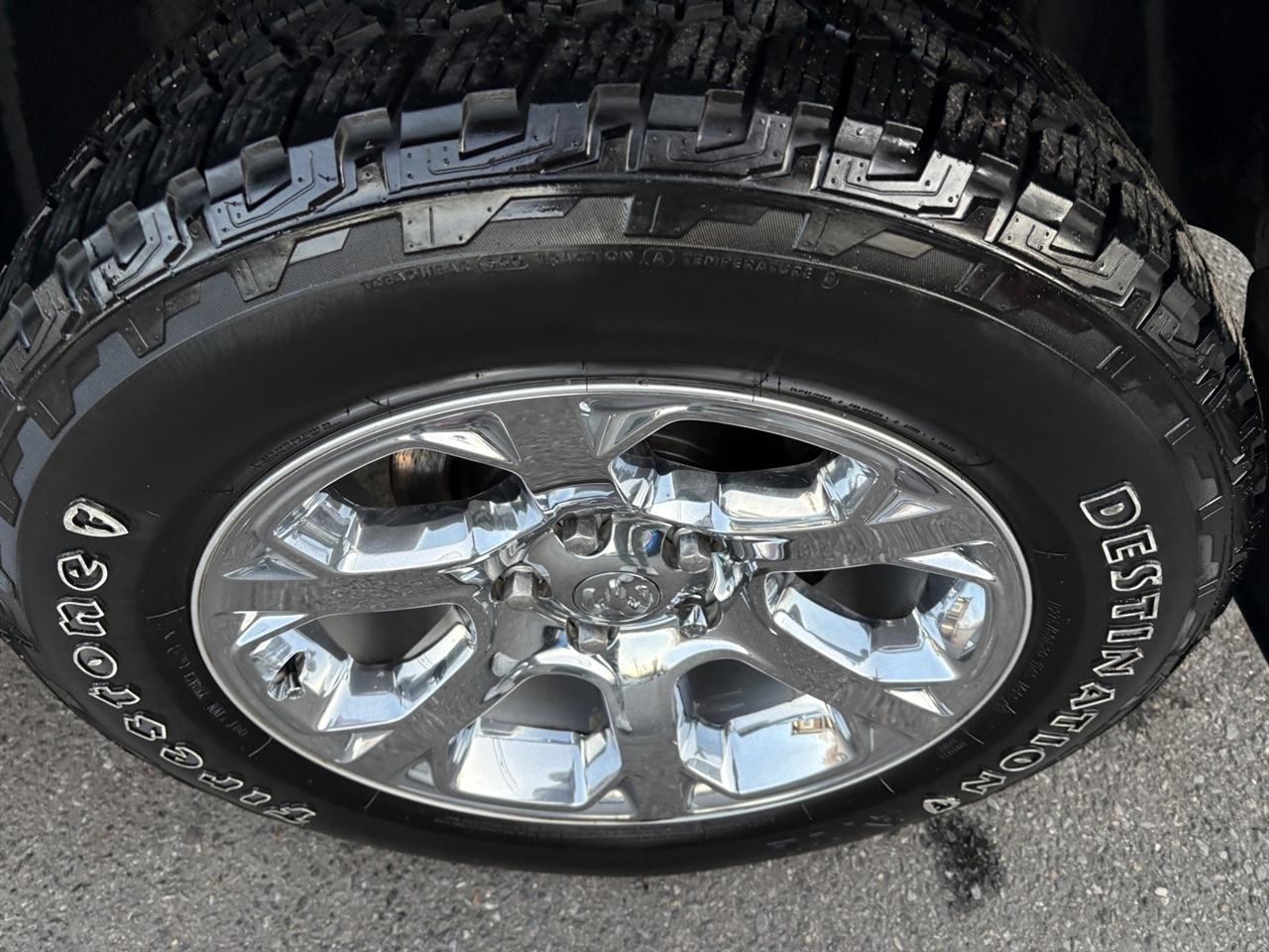 RAM 1500 Laramie Crew Cab SWB 4WD 2016