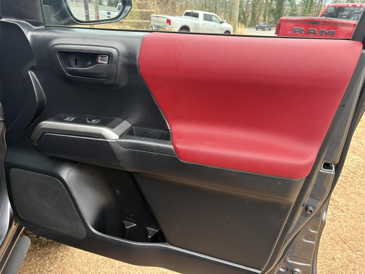 Toyota Tacoma SR5 Double Cab Long Bed V6 6AT 2WD 2021