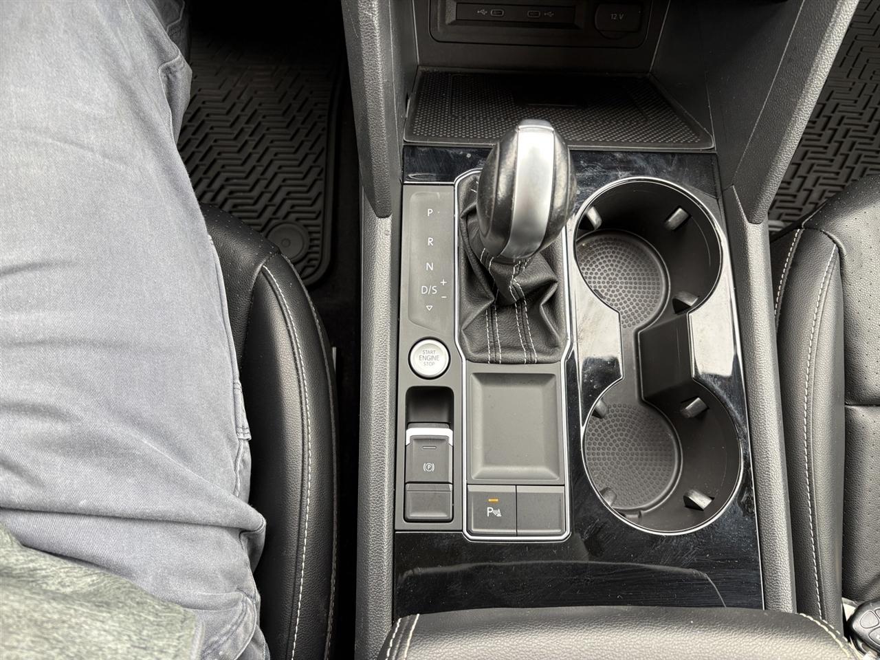 Volkswagen Atlas SE w/Technology 2022