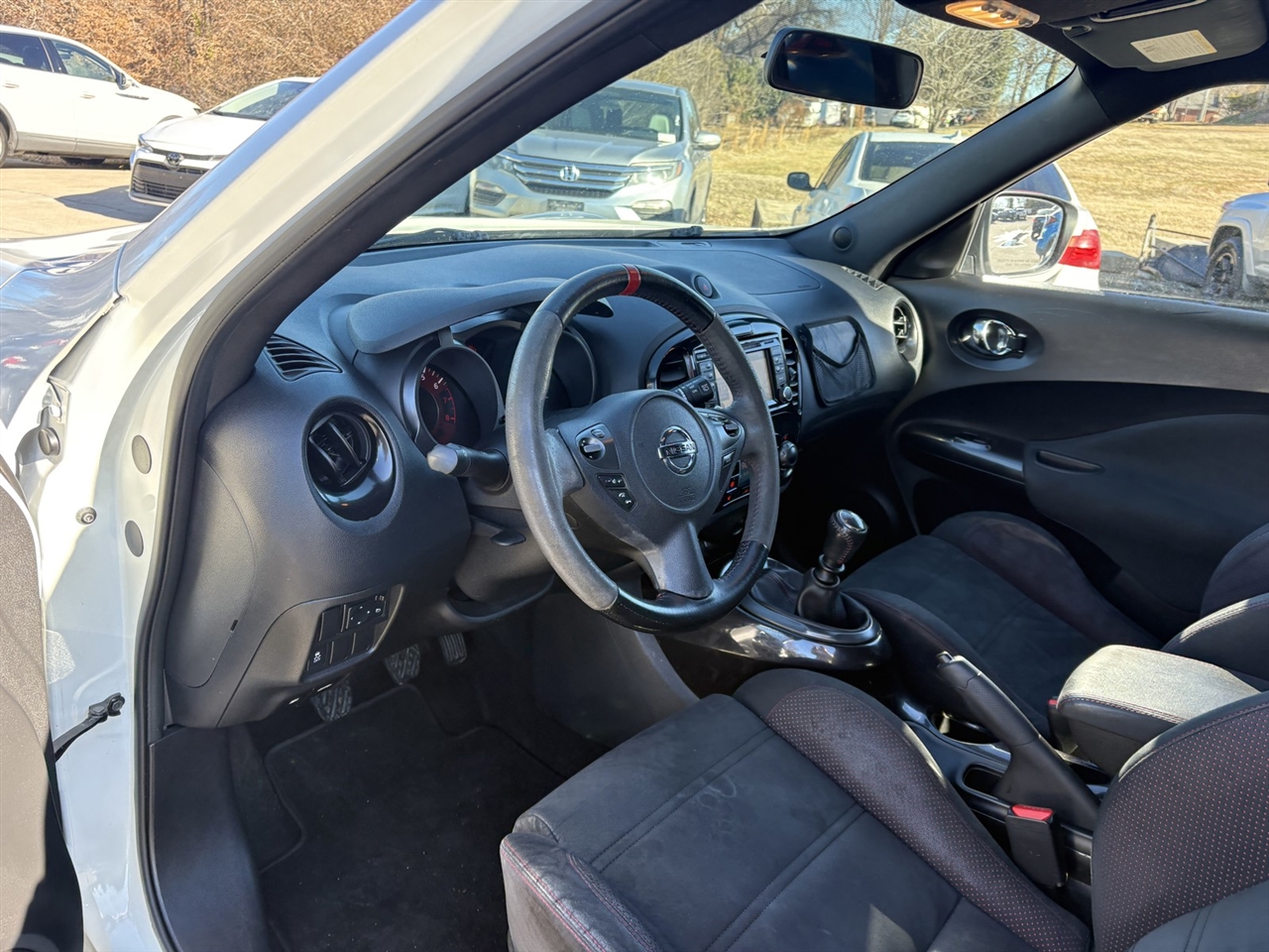 Nissan Juke S FWD 2016