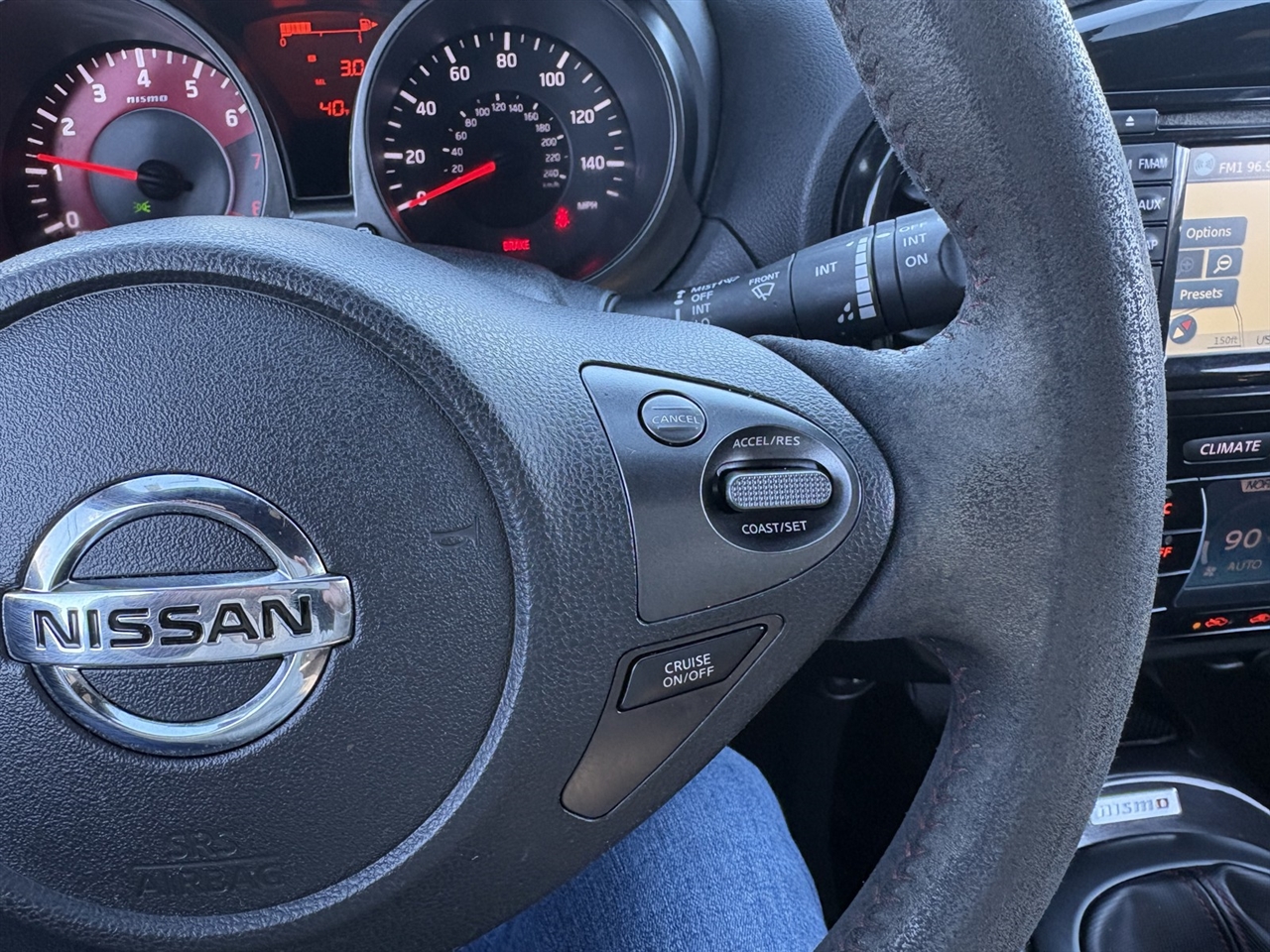 Nissan Juke S FWD 2016