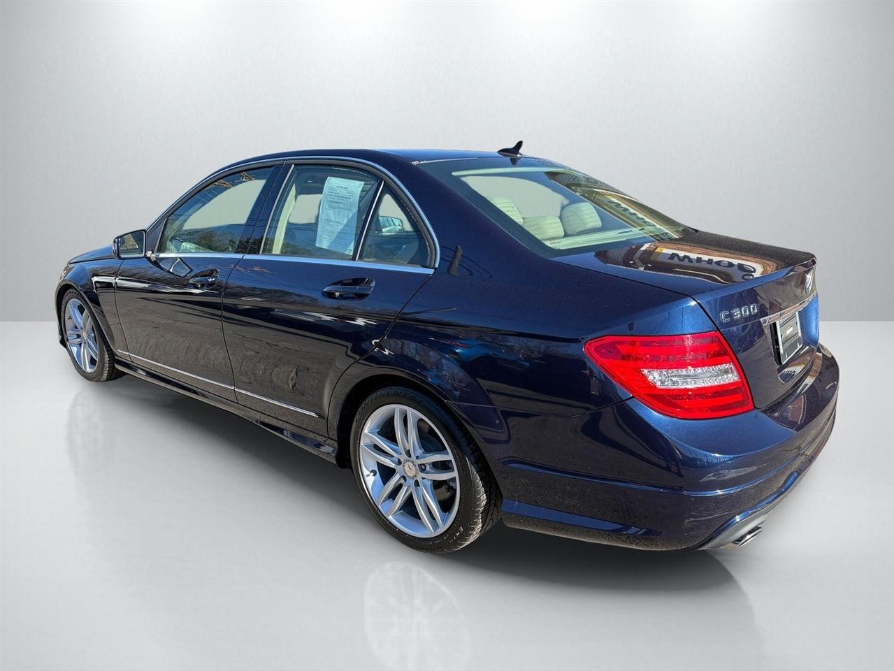 Mercedes-Benz C-Class C300 4MATIC Sport Sedan 2012