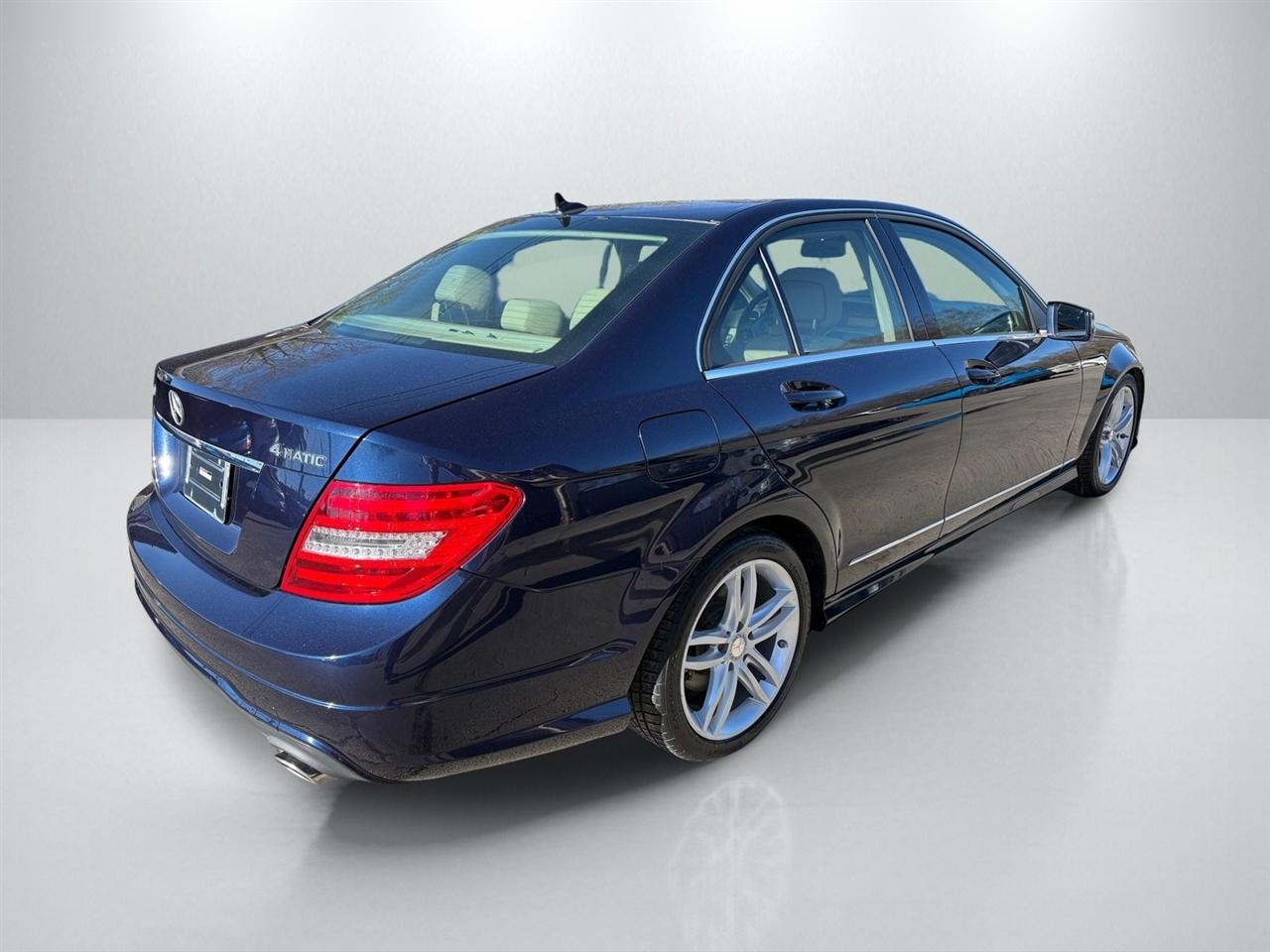 Mercedes-Benz C-Class C300 4MATIC Sport Sedan 2012