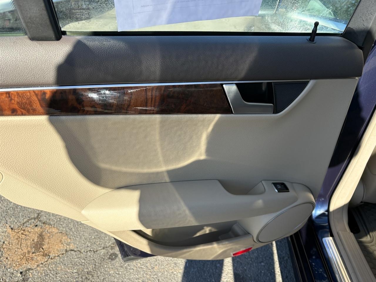 Mercedes-Benz C-Class C300 4MATIC Sport Sedan 2012