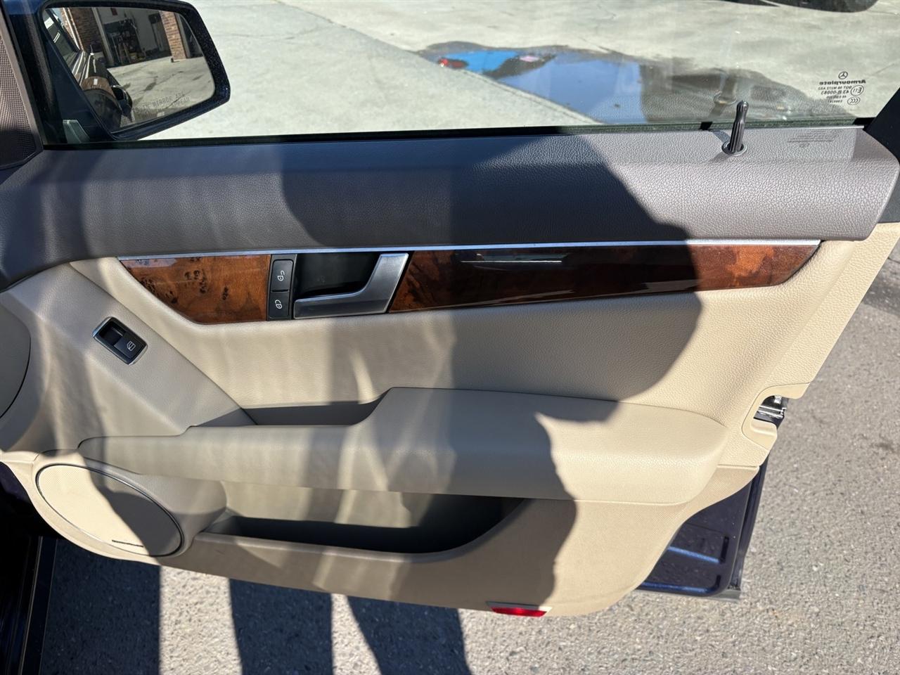 Mercedes-Benz C-Class C300 4MATIC Sport Sedan 2012