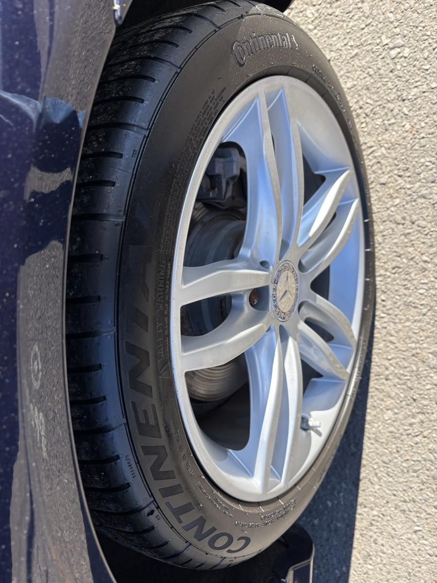 Mercedes-Benz C-Class C300 4MATIC Sport Sedan 2012