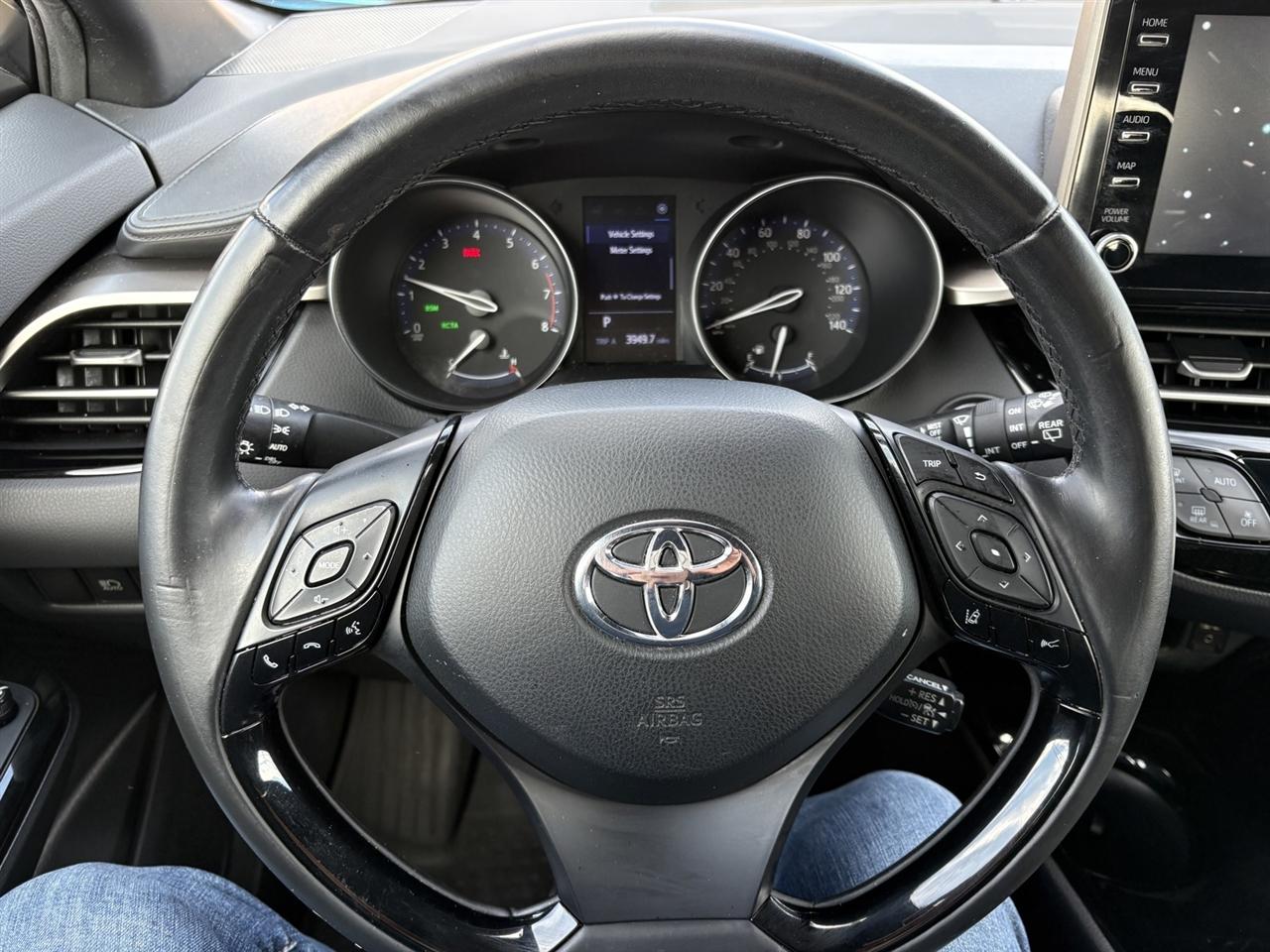 Toyota C-HR XLE 2019