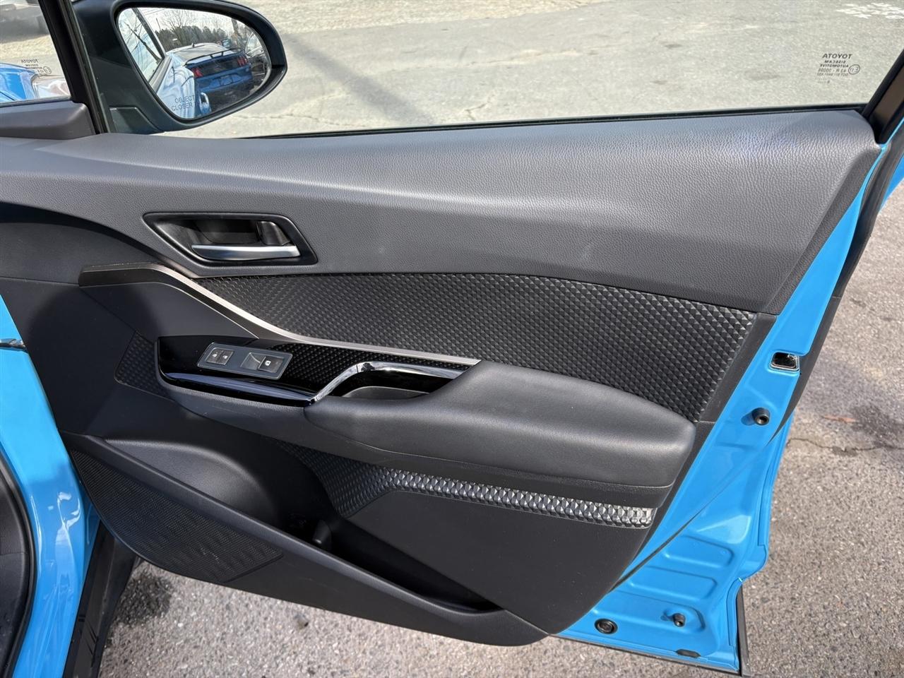 Toyota C-HR XLE 2019