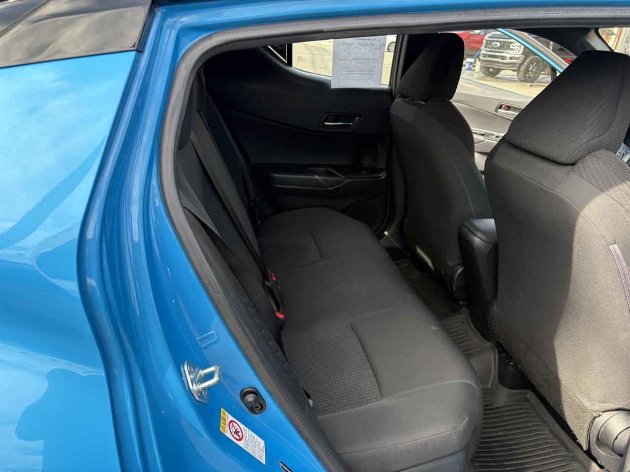 Toyota C-HR XLE 2019