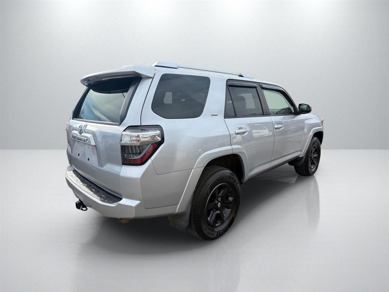 Toyota 4Runner SR5 4WD 2016