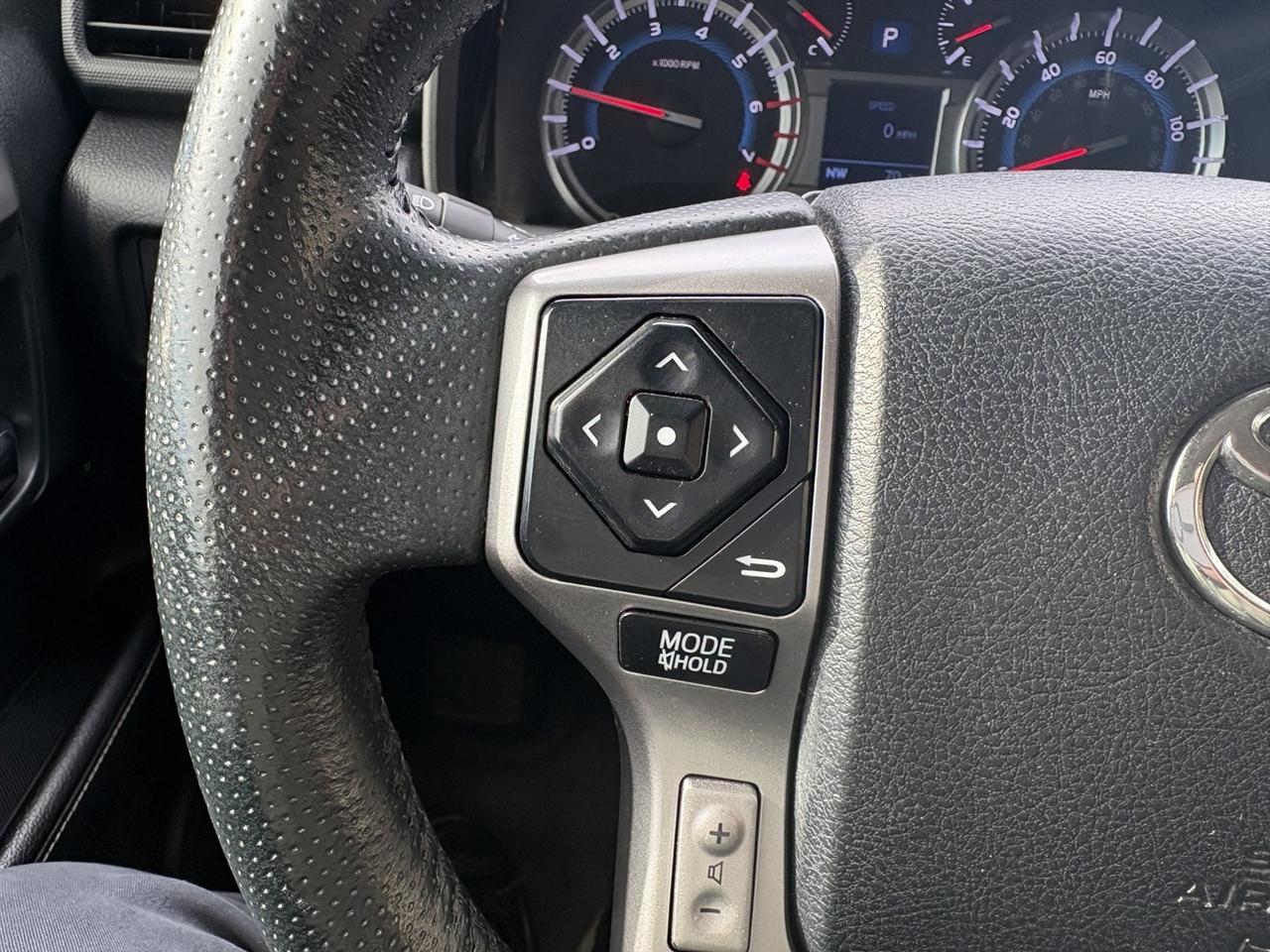 Toyota 4Runner SR5 4WD 2016