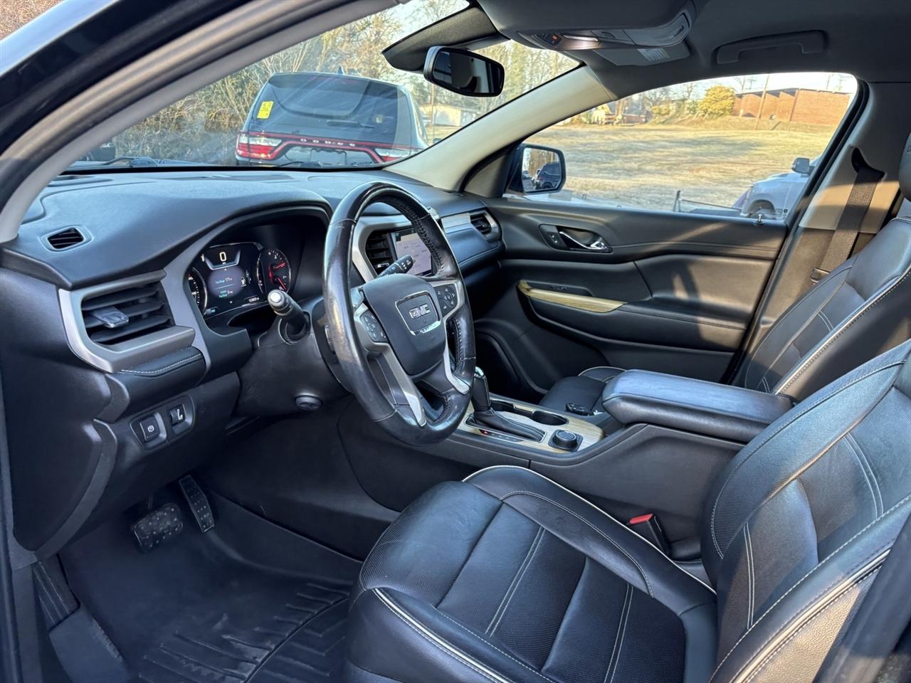 GMC Acadia Denali 2019