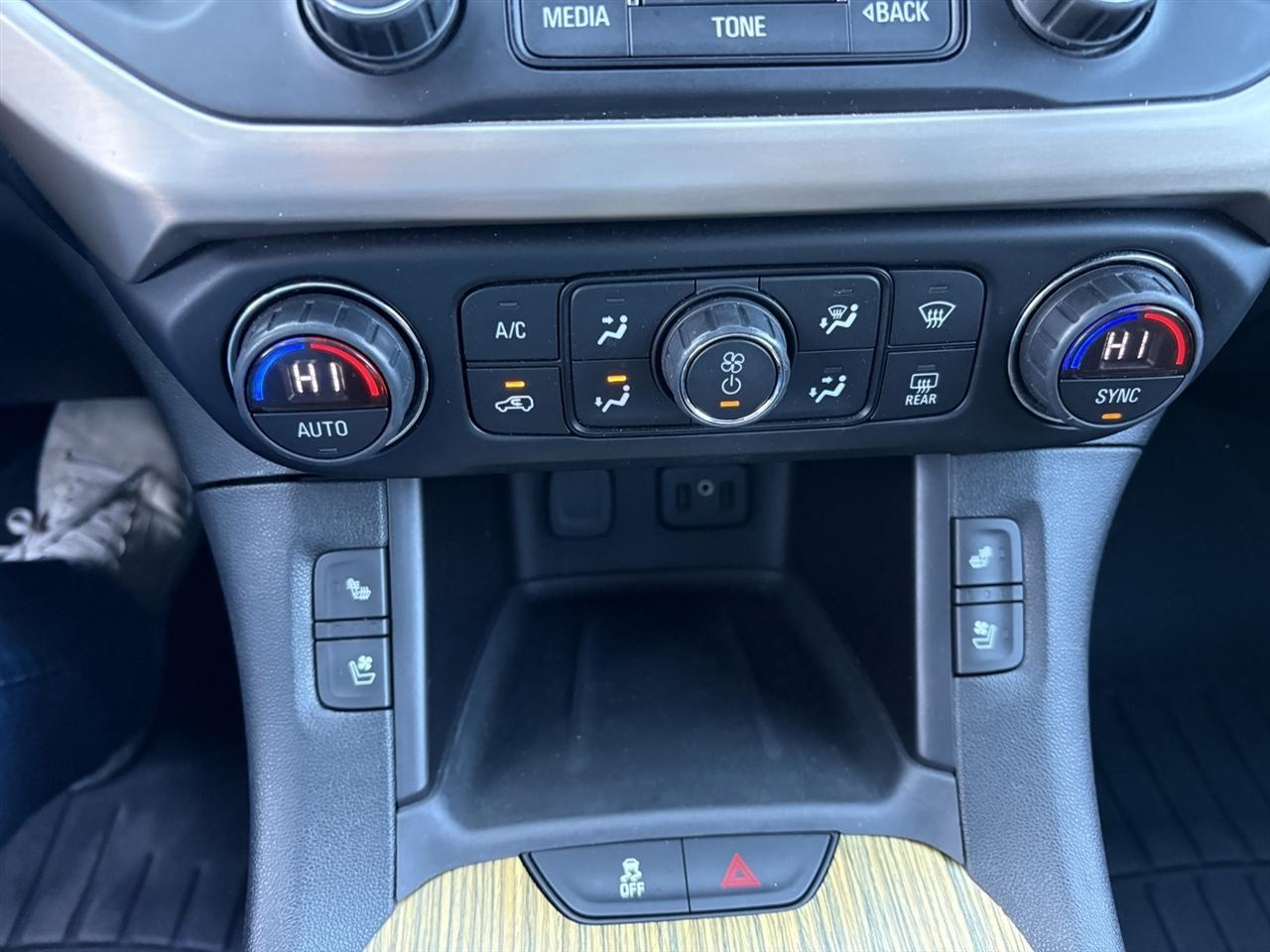 GMC Acadia Denali 2019