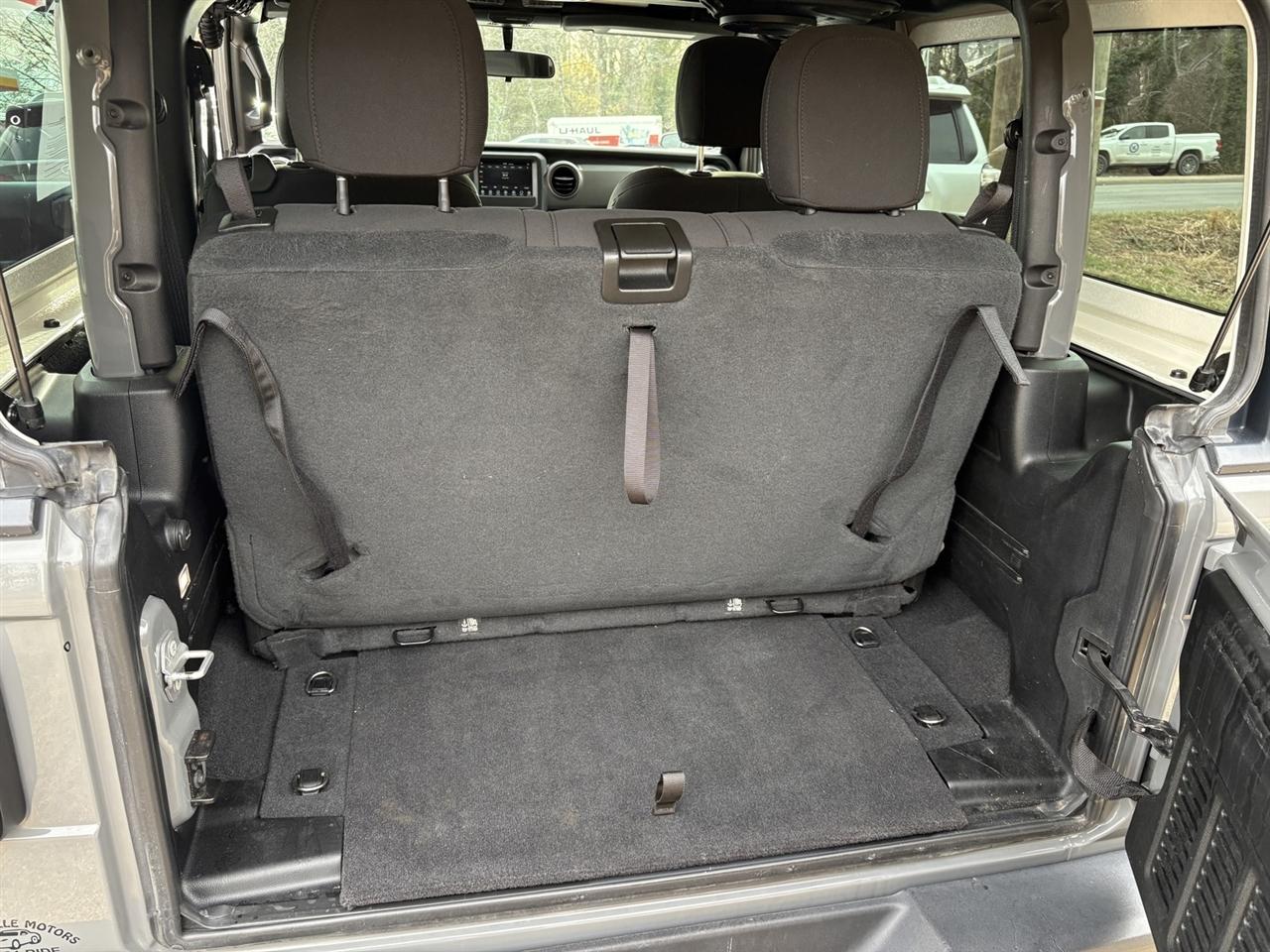 Jeep Wrangler Sport 2021