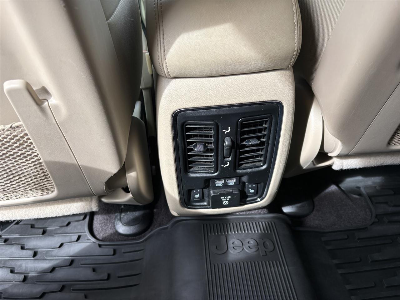 Jeep Grand Cherokee Laredo 4WD 2018