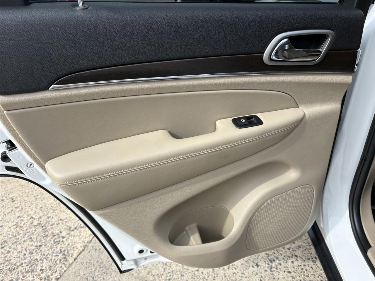 Jeep Grand Cherokee Laredo 4WD 2018