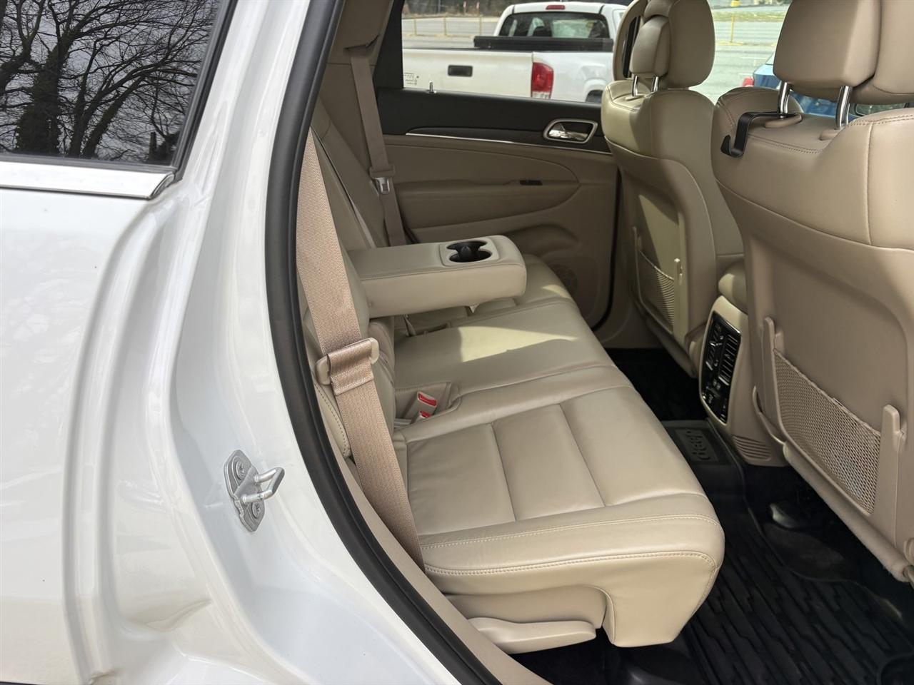 Jeep Grand Cherokee Laredo 4WD 2018