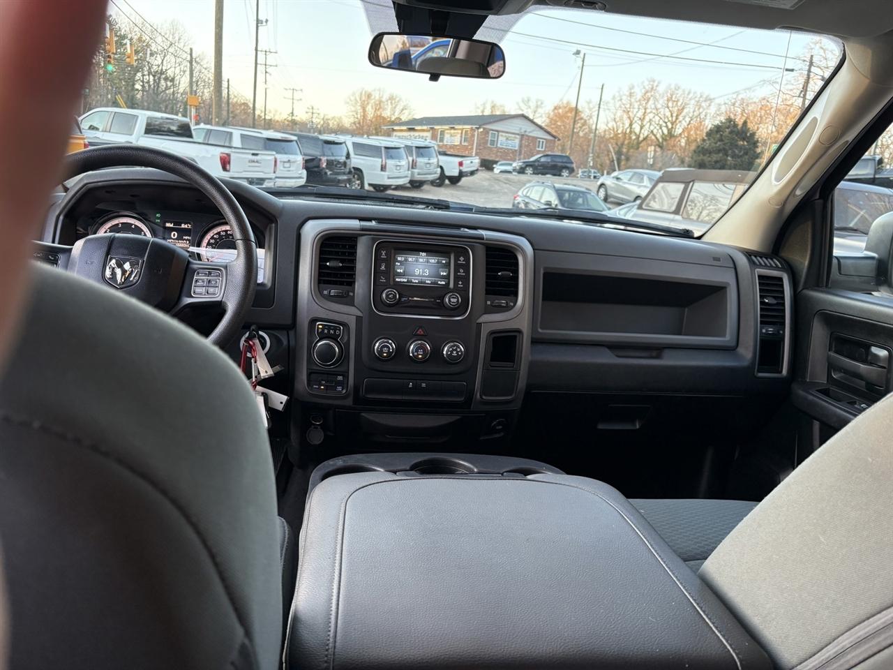 RAM 1500 Classic Tradesman Quad Cab 4WD 2019