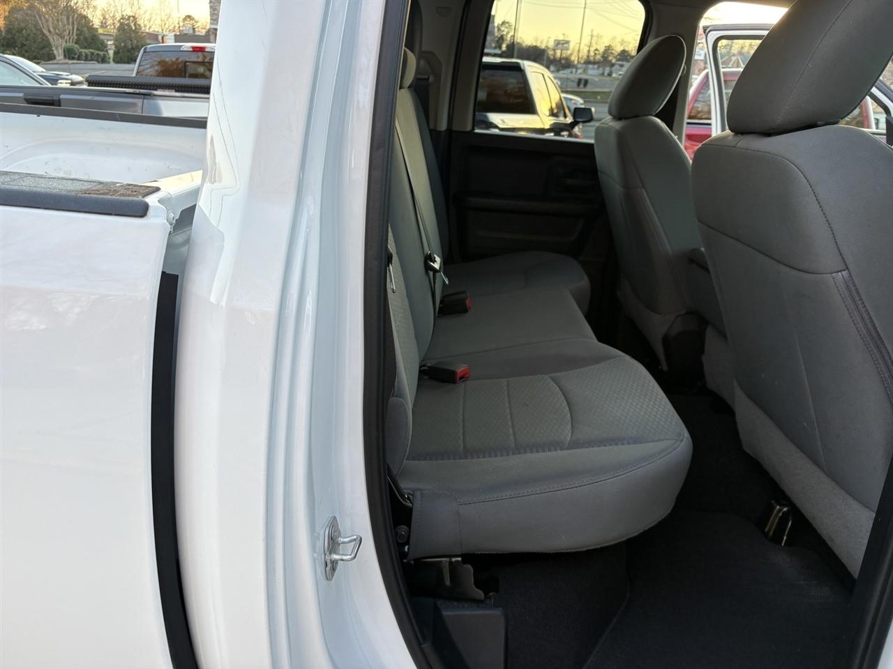 RAM 1500 Classic Tradesman Quad Cab 4WD 2019