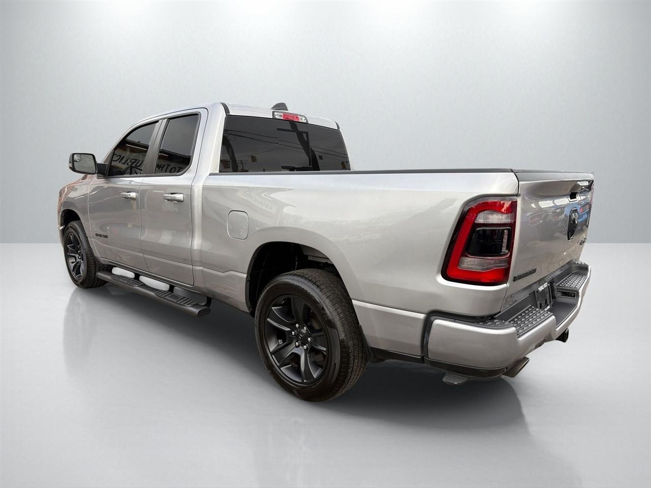 RAM 1500 Big Horn Quad Cab 4WD 2022
