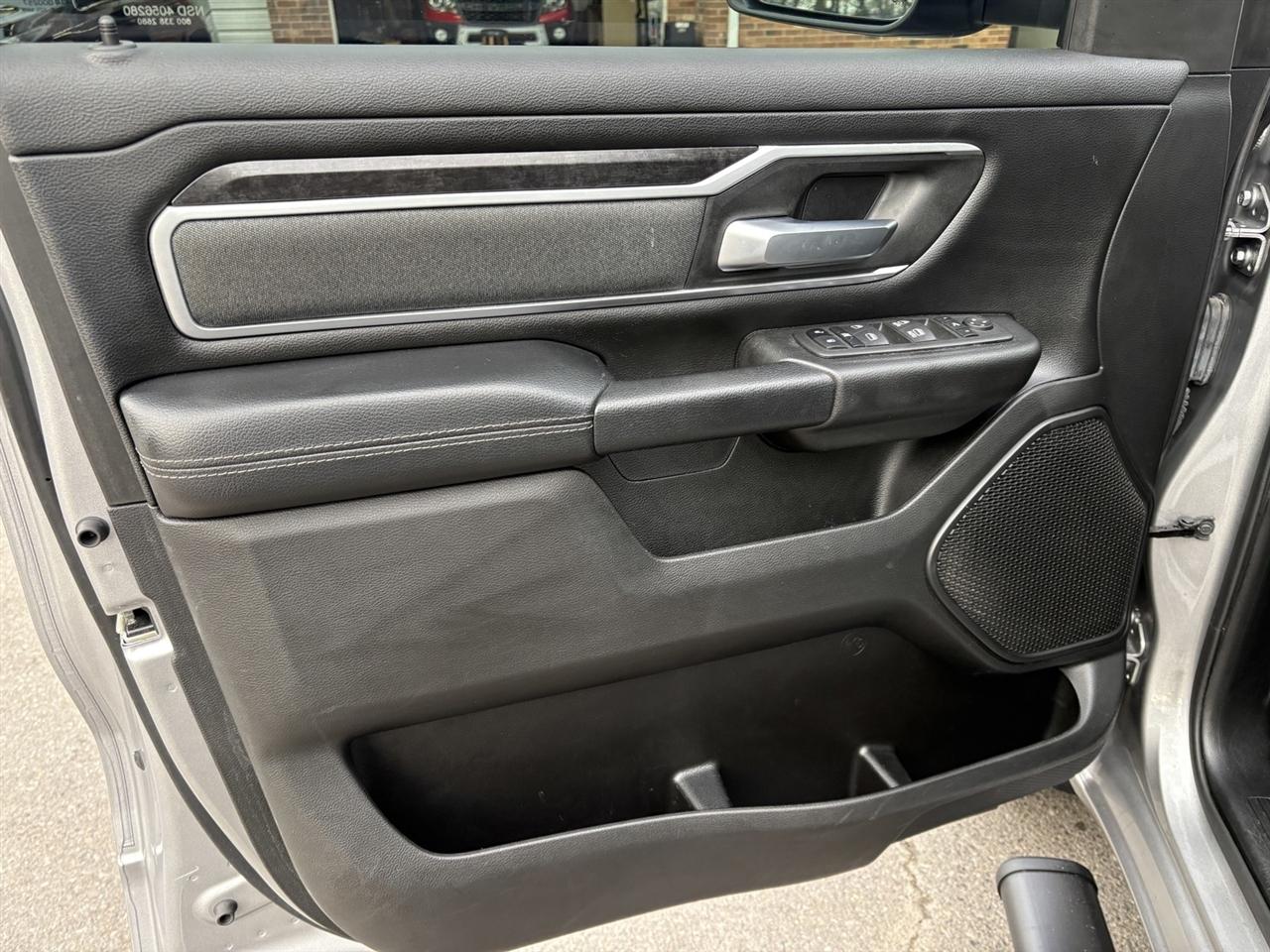 RAM 1500 Big Horn Quad Cab 4WD 2022