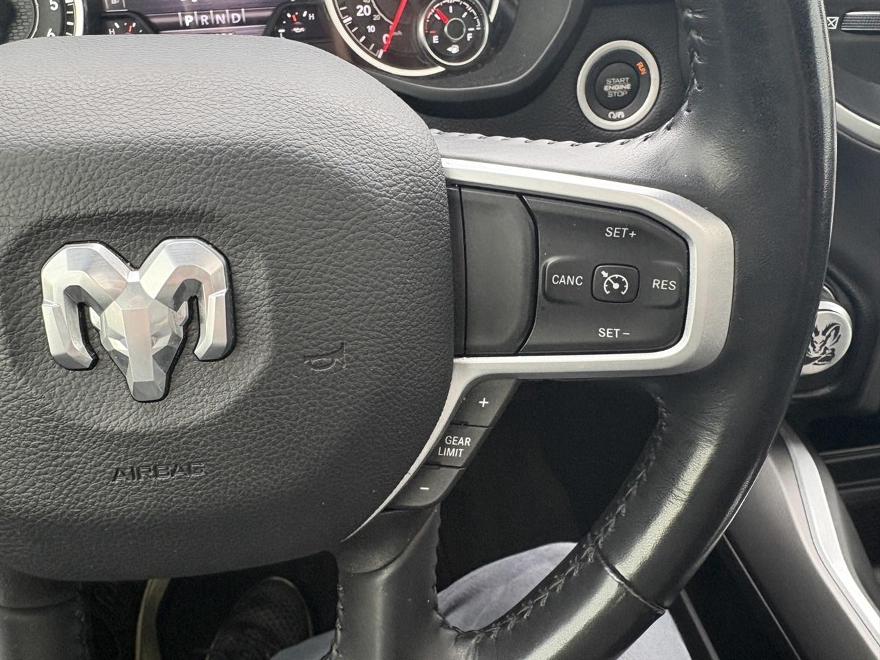 RAM 1500 Big Horn Quad Cab 4WD 2022