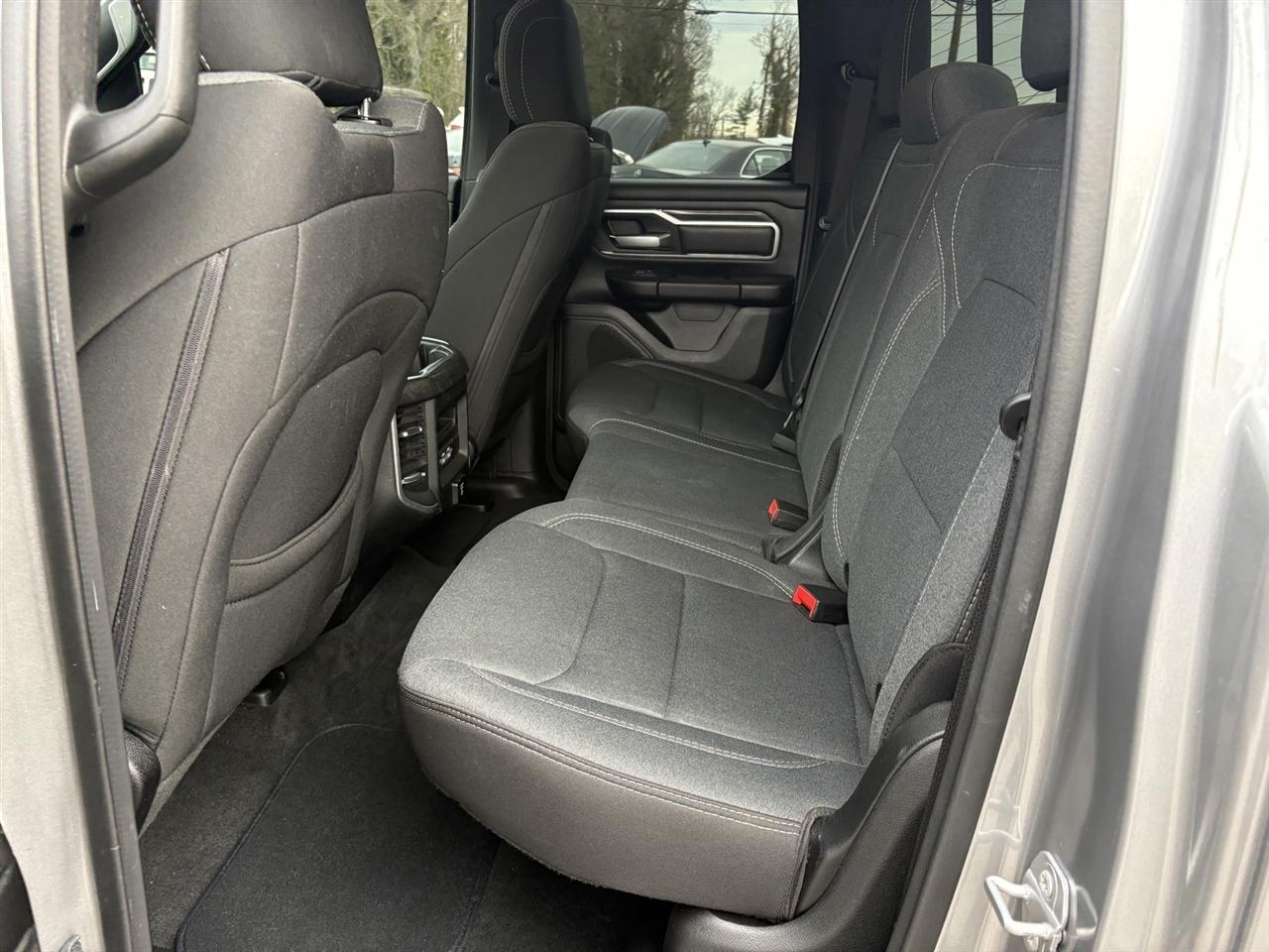 RAM 1500 Big Horn Quad Cab 4WD 2022