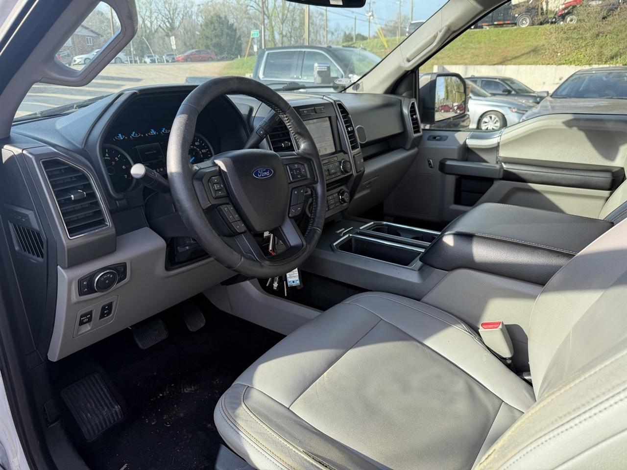 Ford F-150 XLT 4WD SuperCrew 6.5' Box 2017