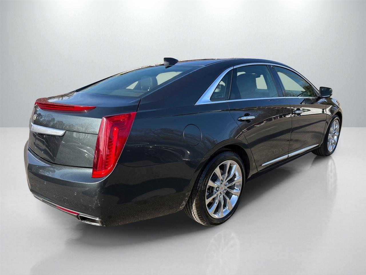 Cadillac XTS  2015