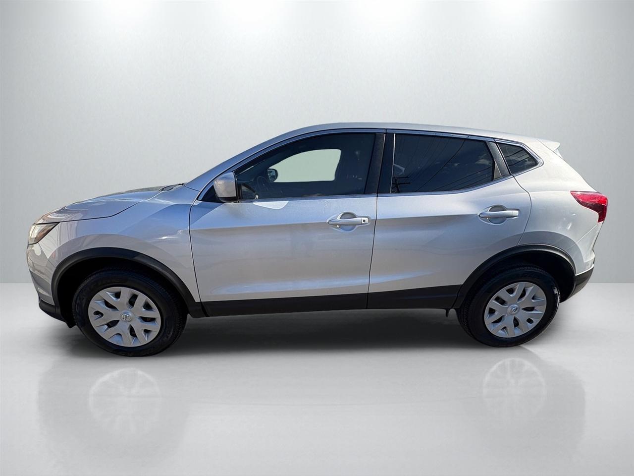 Nissan Rogue Sport S 2018