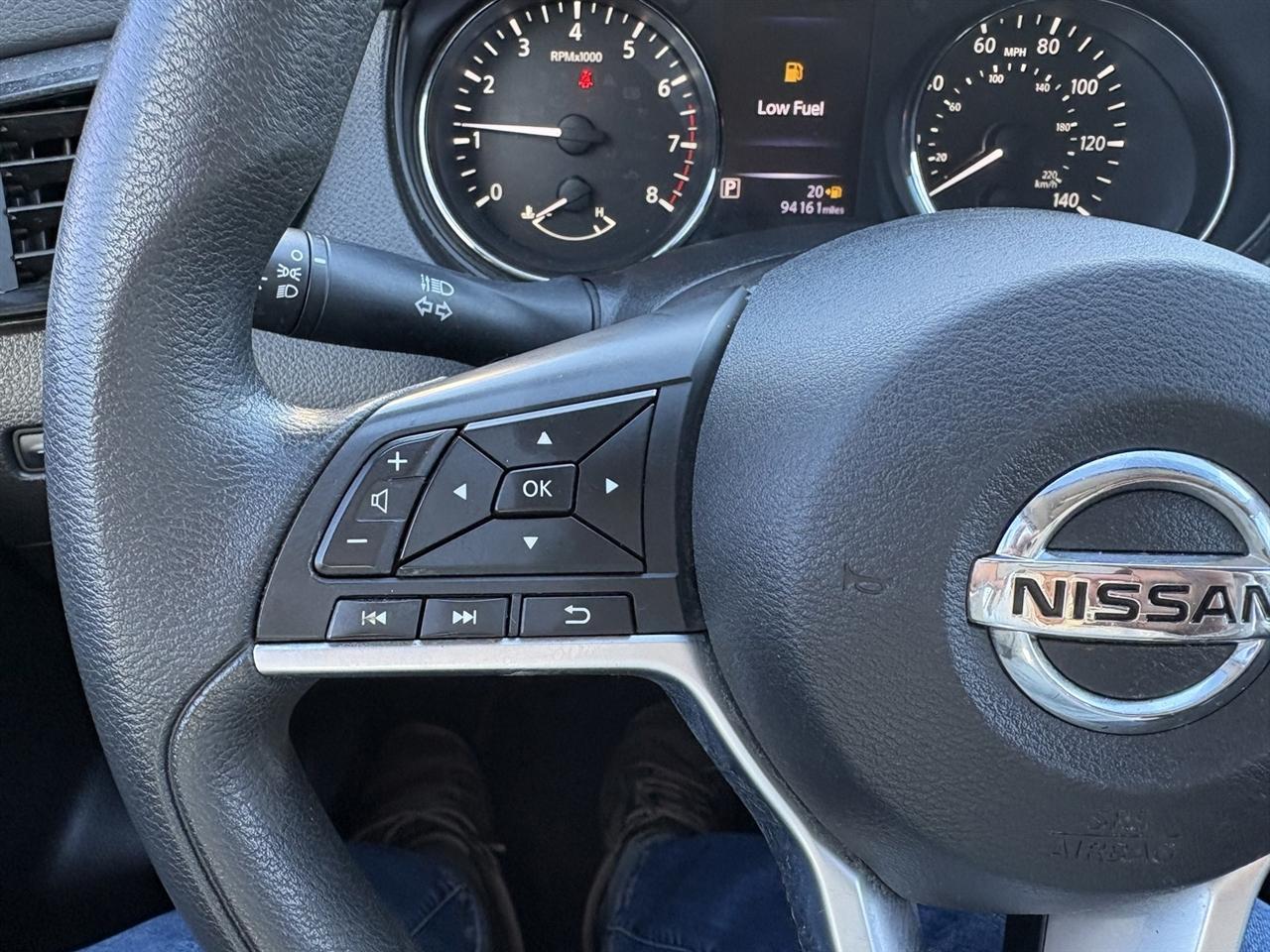 Nissan Rogue Sport S 2018