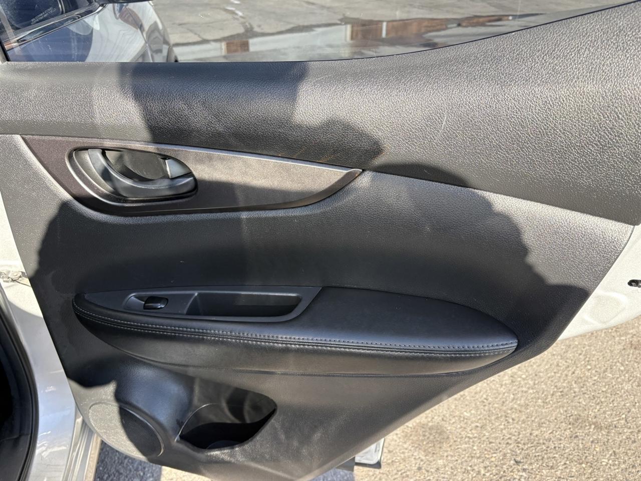 Nissan Rogue Sport S 2018