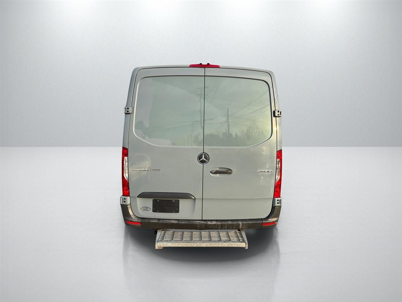 Mercedes-Benz Sprinter 2500 144-in. WB 2019