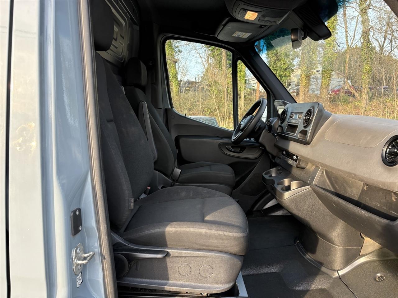 Mercedes-Benz Sprinter 2500 144-in. WB 2019