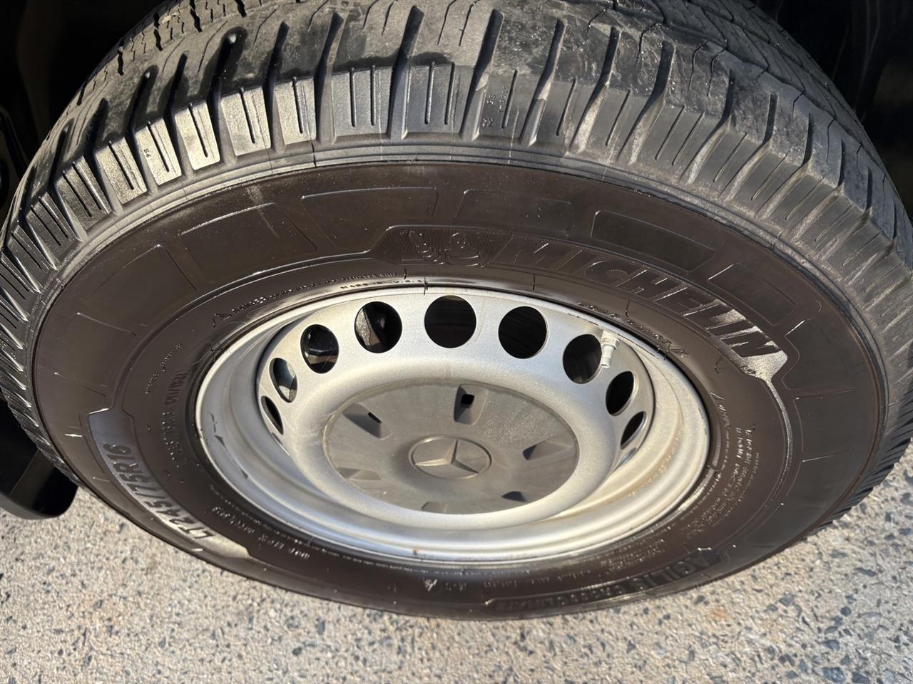 Mercedes-Benz Sprinter 2500 144-in. WB 2019