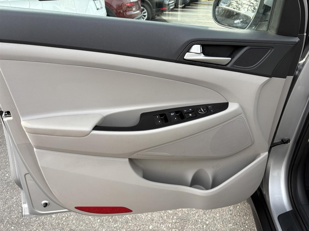 Hyundai Tucson SE 2020