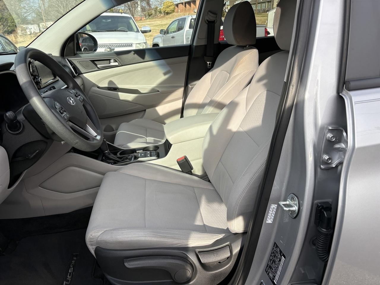 Hyundai Tucson SE 2020