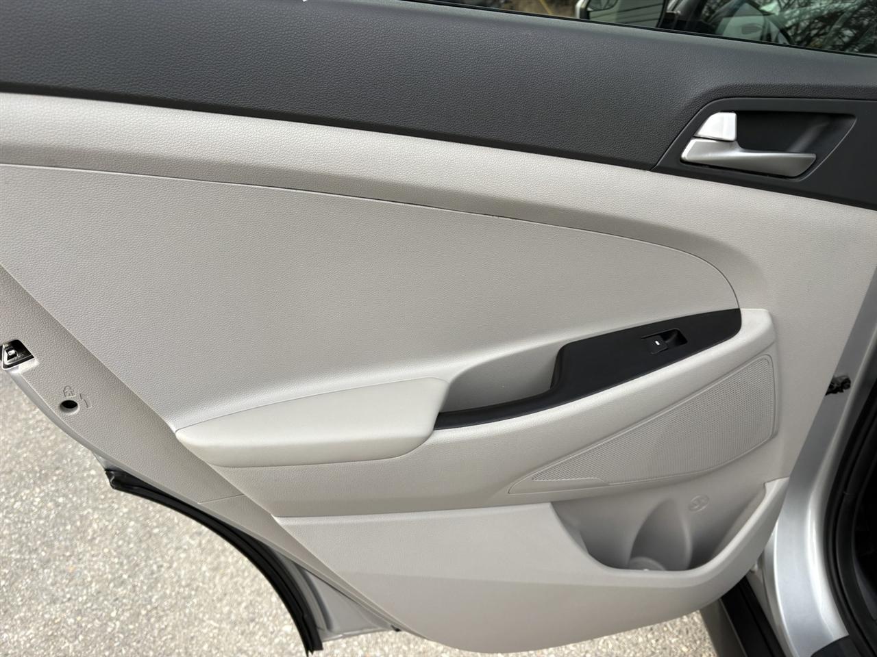 Hyundai Tucson SE 2020