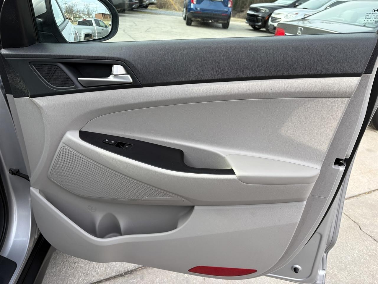 Hyundai Tucson SE 2020