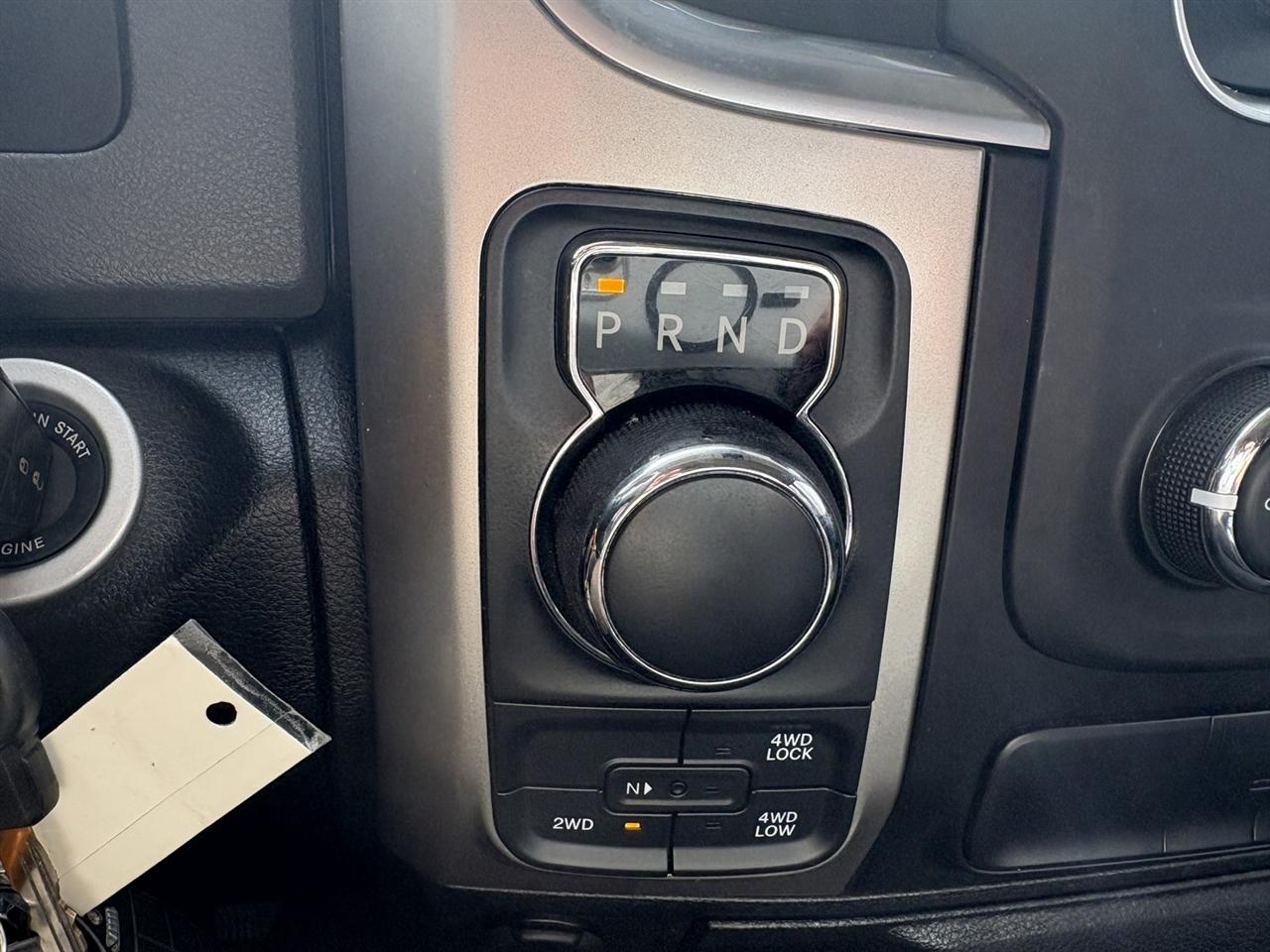 RAM 1500 Classic Tradesman Quad Cab 4WD 2020