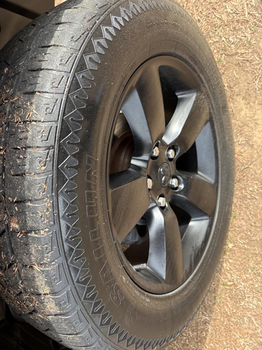 RAM 1500 Classic Tradesman Quad Cab 4WD 2020