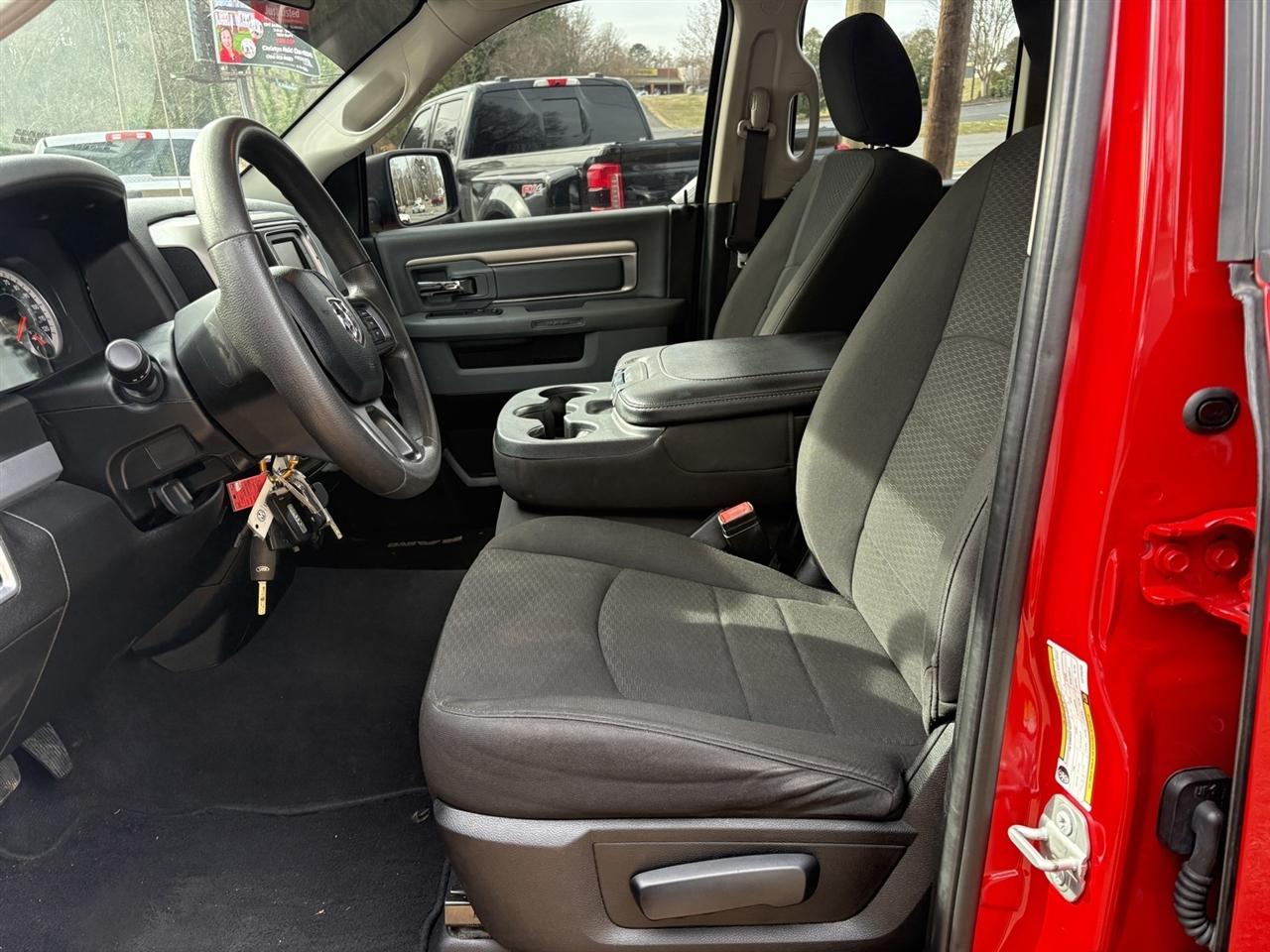 RAM 1500 Classic Warlock 4x4 Quad Cab 6'4" Box 2020