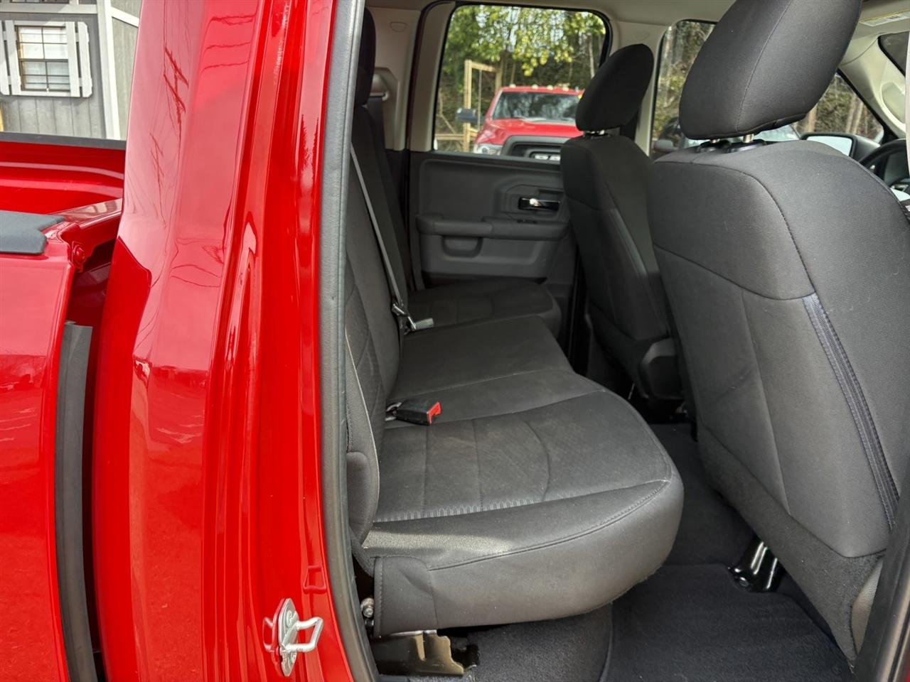 RAM 1500 Classic Warlock 4x4 Quad Cab 6'4" Box 2020