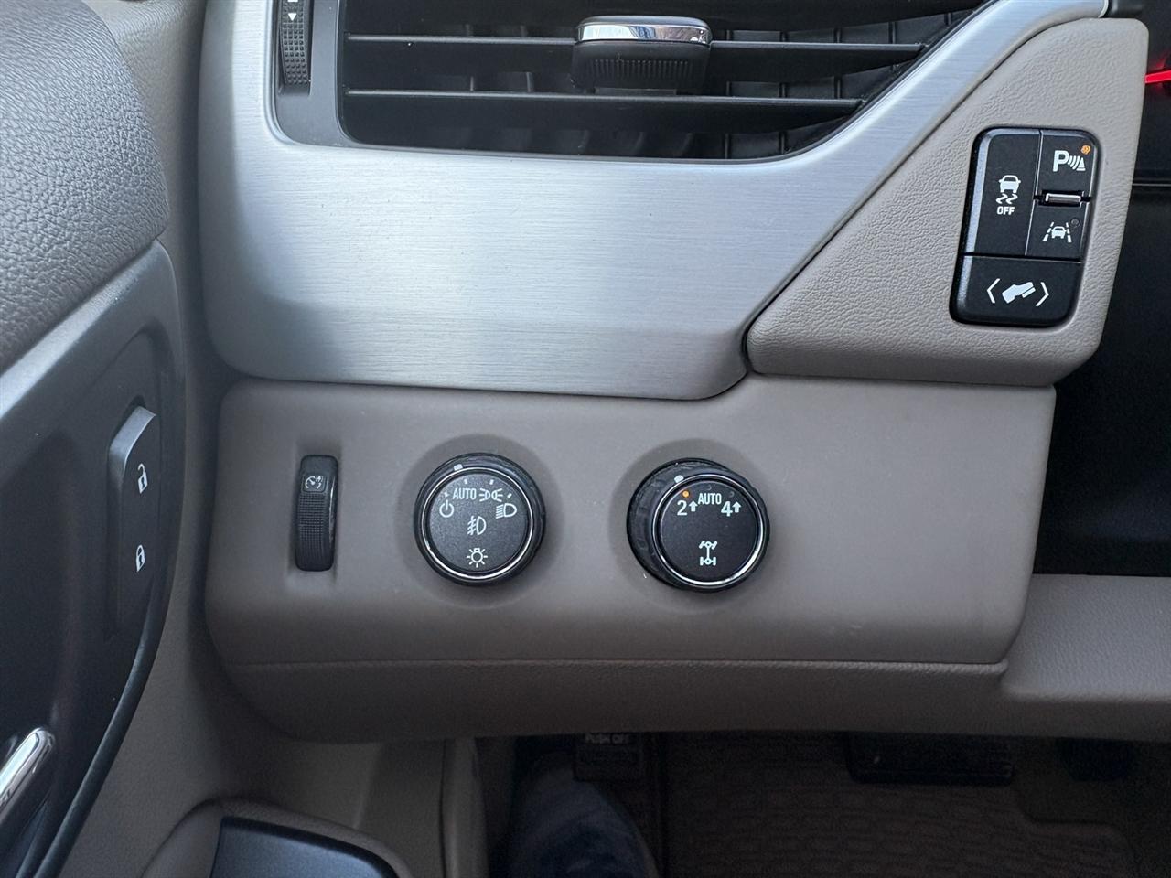 GMC Yukon SLT 4WD 2018