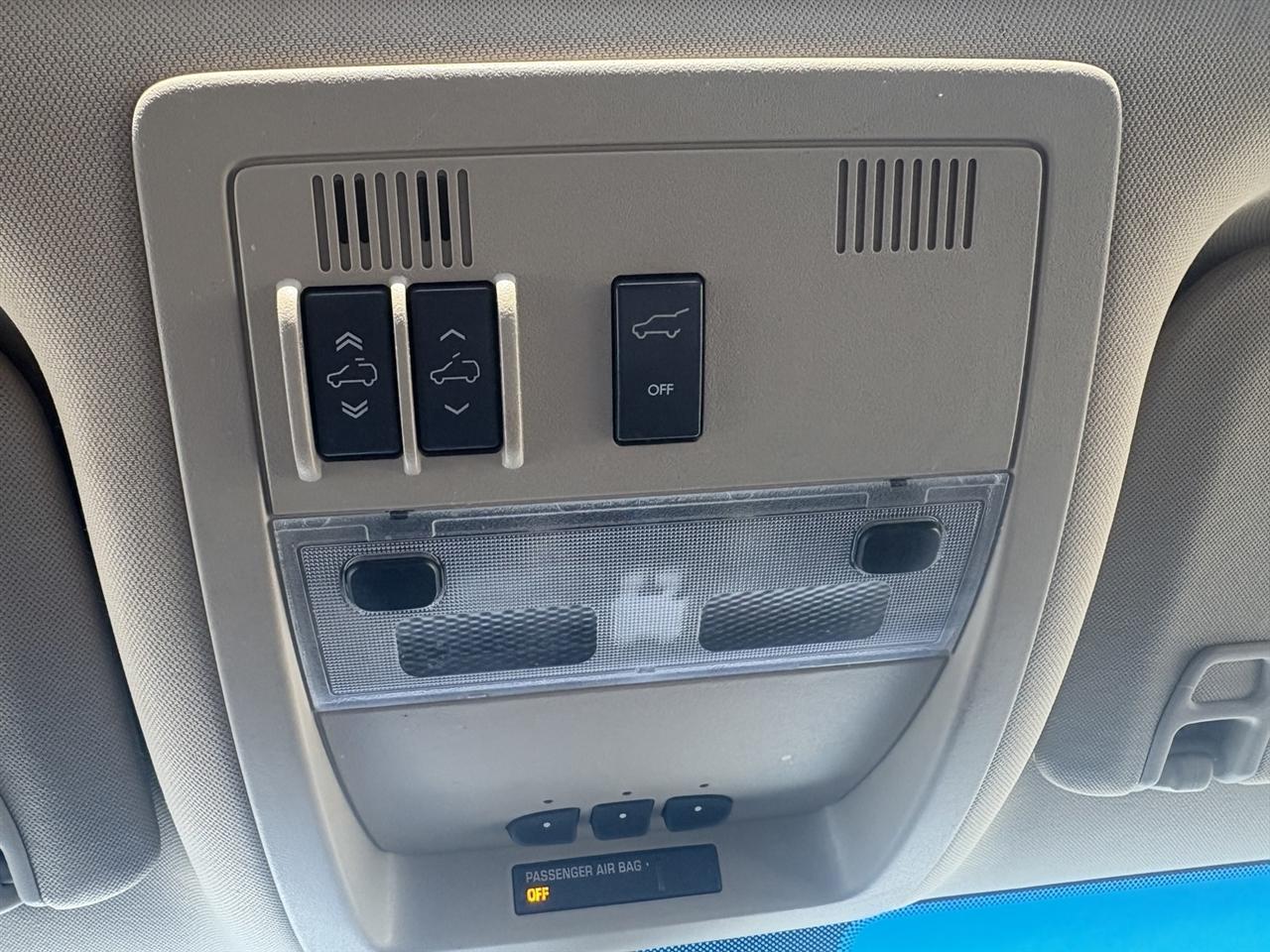 Chevrolet Tahoe LTZ 4WD 2009