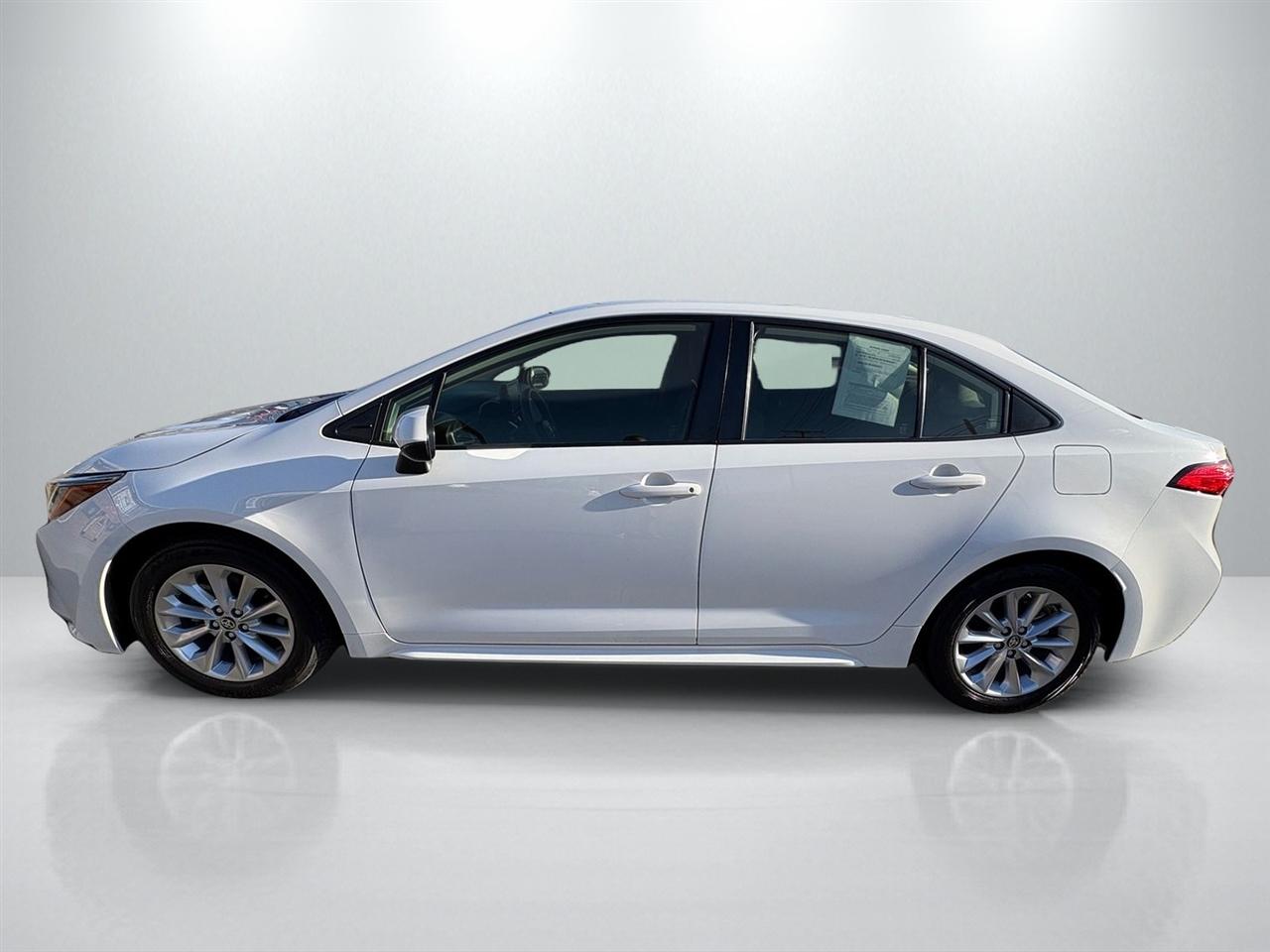 Toyota Corolla LE w/ Premium Pkg2 2022