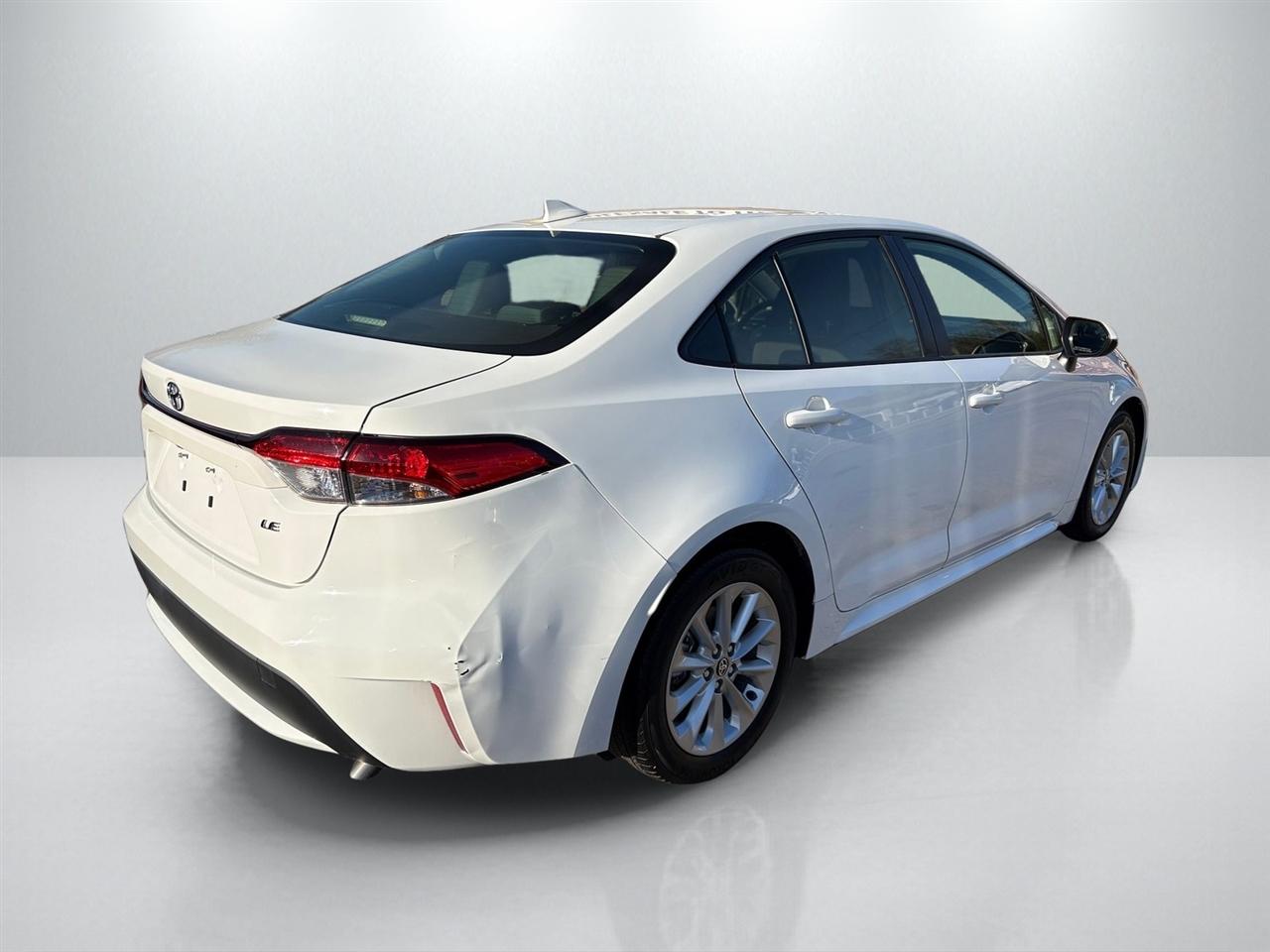 Toyota Corolla LE w/ Premium Pkg2 2022